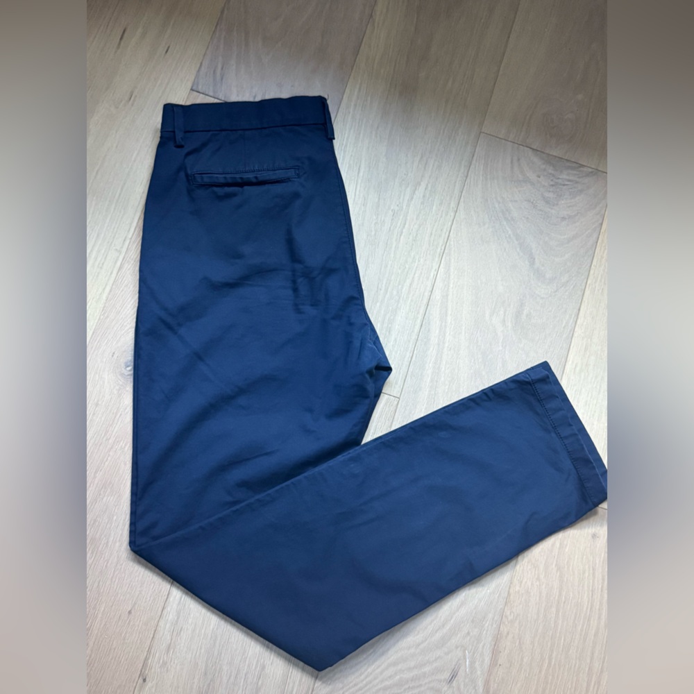 Old Navy Men's Built-in-Flex Dark Blue Chinos